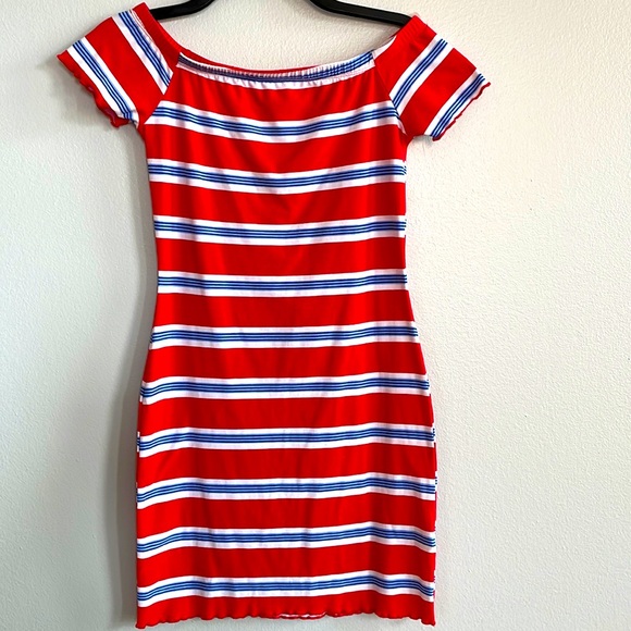 ๐ธ Striped Spring Dress ๐ธ - Picture 1 of 3